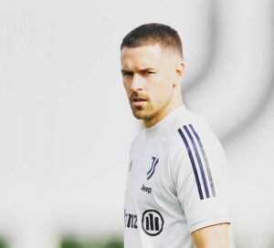 Aaron Ramsey biografia: chi è, età, altezza, peso, tatuaggi, figli, moglie, Instagram e vita privata