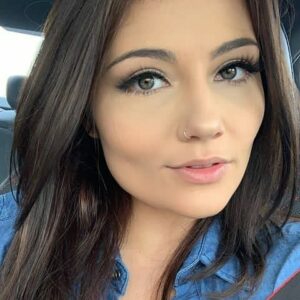Adria Rae biografia: chi è, età, altezza, peso, figli, marito, Instagram e vita privata