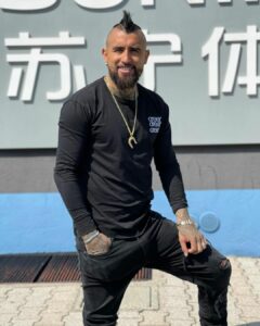 Arturo Vidal biografia: chi è, età, altezza, peso, tatuaggi, figli, moglie, Instagram e vita privata