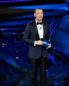 Amadeus sarà ancora il conduttore e direttore artistico di Sanremo 2022