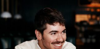 Noah Galvin biografia: chi è, età, altezza, peso, compagno, Instagram e vita privata