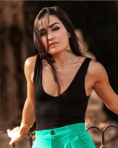 Manola Moslehi biografia: chi è, età, altezza, peso, tatuaggi, fidanzato, Instagram e vita privata