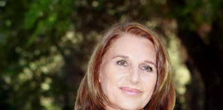 Paola Pitagora biografia: chi è, età, altezza, peso, figli, marito, Instagram e vita privata
