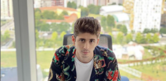 Favij (Lorenzo Ostuni) biografia: chi è, età, altezza, peso, tatuaggi, fidanzata, Instagram e vita privata