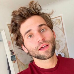 Jake Borelli biografia: chi è, età, altezza, peso, tatuaggi, compagno, Instagram e vita privata