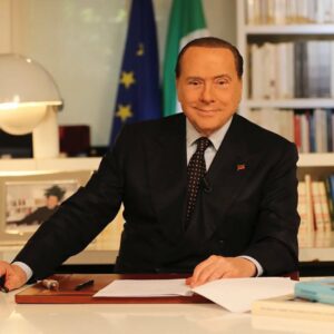 Silvio Berlusconi biografia: chi era, età, figli, nipoti, moglie, carriera, salute, data morte e vita privata