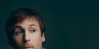 Tom Basden biografia: chi è, età, altezza, peso, figli, moglie, Instagram e vita privata