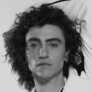 Testo e significato canzone Inverno dei fiori di Michele Bravi