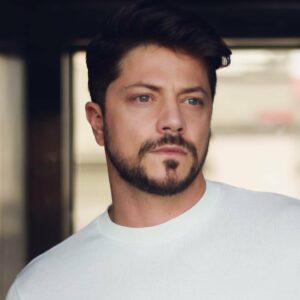 Francisco Bass biografia: chi è, età, altezza, peso, tatuaggi, fidanzata, carriera, Instagram e vita privata