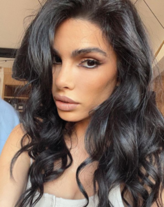 Jovana Svonja (CallMeLolita) biografia: chi è, età, altezza, peso, tatuaggi, figli, marito, Instagram e vita privata