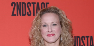 Katie Finneran biografia: chi è, età, altezza, peso, figli, marito, carriera, Instagram e vita privata