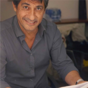 Emilio Solfrizzi biografia: chi è, età, altezza, peso, figli, moglie, carriera, Instagram e vita privata