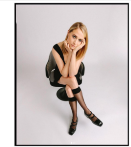 Niamh Algar biografia: chi è, età, altezza, peso, fidanzato, carriera, Instagram e vita privata