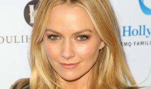 Becki Newton biografia: chi è, età, altezza, peso, figli, marito, carriera, Instagram e vita privata