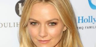 Becki Newton biografia: chi è, età, altezza, peso, figli, marito, carriera, Instagram e vita privata