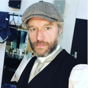 Elliot Cowan biografia: chi è, età, altezza, peso, figli, moglie, carriera, Instagram e vita privata