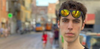 GrenBaud (Simone Buratti) biografia: chi è, età, altezza, peso, fidanzata, Twitch, Instagram e vita privata