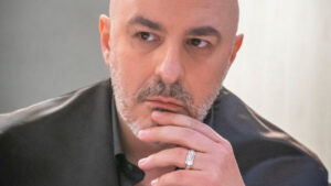 Roberto Álamo biografia: chi è, età, altezza, peso, figli, moglie, carriera, Instagram e vita privata