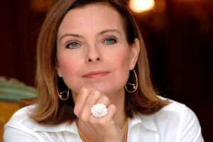 Carole Bouquet biografia: chi è, età, altezza, peso, carriera, figli, marito, Instagram e vita privata