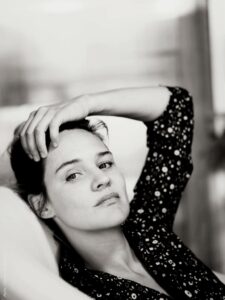 Marie Denarnaud biografia chi è, età, altezza, peso, figli, marito, carriera, Instagram e vita privata