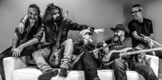 Tia Palomba & The Lazy Folks pubblicano l'album Campfire Stories