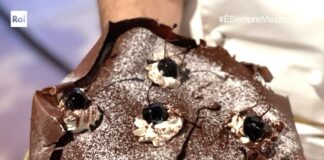 Come fare dolce Foresta Nera di Sal De Riso: cosa occorre, procedimento e video ricetta