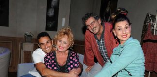 Tutti pazzi per mamma in scena al Teatro 7 Off di Roma dal 26 ottobre al 6 novembre 2022