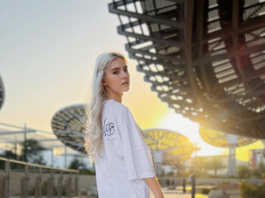 Eva Elfie biografia: chi è, età, altezza, peso, fidanzato, carriera, TikTok, Instagram e vita privata