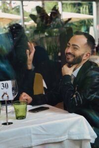 L'Influencer Antonio Caso avvistato in dolce compagnia: scoppia il gossip