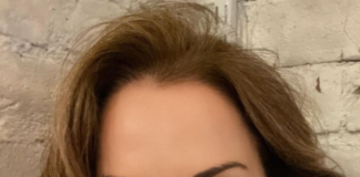 Erica Durance biografia chi è, età, altezza, peso, figli, marito, carriera Instagram e vita privata