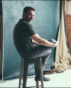 Reid Scott biografia: chi è, età, altezza, peso, figli, moglie, carriera, Instagram e vita privata