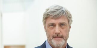 Vincent Regan biografia: chi è, età, altezza, peso, figli, moglie, carriera, Instagram e vita privata