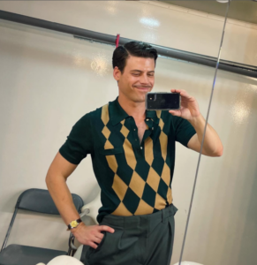 François Arnaud biografia: chi è, età, altezza, peso, fidanzata, carriera, Instagram e vita privata