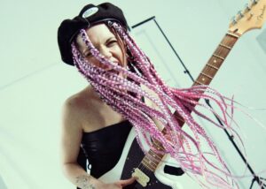 Namida (Claudia Pregnolato) biografia: chi è, età, altezza, peso, fidanzato, canzoni, Instagram e vita privata