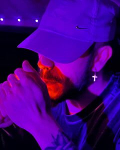 Tommy K biografia: chi è, età, altezza, peso, fidanzata, canzoni, album, Instagram e vita privata