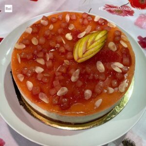 Come fare Cheesecake al pompelmo rosa e pere coscia di Sal De Riso: cosa occorre, preparazione e video ricetta