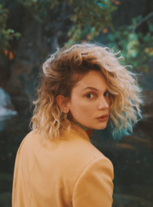 Farah Zeynep Abdullah biografia: chi è, età, altezza, peso, fidanzato, carriera, Instagram e vita privata