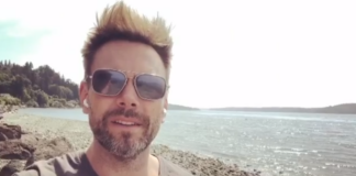 Joel McHale biografia: chi è, età, altezza, peso, figli, moglie, carriera, Instagram e vita privata