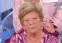 Pinuccia Della Giovanna, ex dama di Uomini e Donne, debutta nel mondo della musica con un tormentone estivo