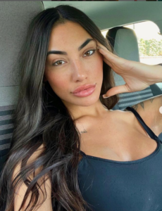 Rebecca Forzoni biografia: chi è, età, altezza, peso, tatuaggi, che lavoro fa, fidanzato, Instagram e vita privata