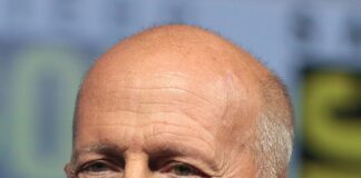 Bruce Willis biografia: chi è, età, altezza, peso, figli, moglie, malattia, carriera, film e vita privata
