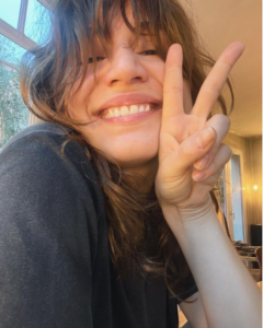 Izïa Higelin biografia: chi è, età, altezza, peso, figli, marito, carriera, Instagram e vita privata