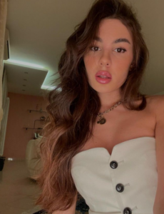 Matilde Franzoni biografia: chi è, età, altezza, peso, tatuaggi, fidanzato, che lavoro fa, Instagram e vita privata