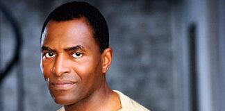 Carl Lumbly biografia: chi è, età, altezza, peso, figli, moglie, carriera e vita privata