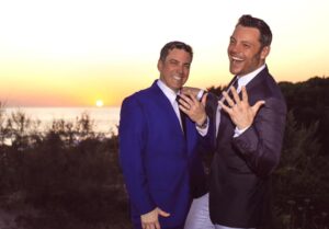 Tiziano Ferro annuncia il divorzio e si dedica ai figli: Il messaggio di speranza del cantante italiano