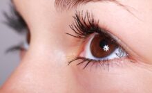 Guida Pratica su Come Mettere il Mascara per uno Sguardo Perfetto