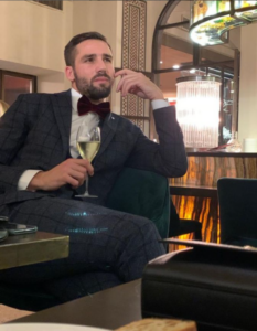 Leonardo Pavoletti biografia: chi è, età, altezza, peso, figli, moglie, carriera, Instagram e vita privata
