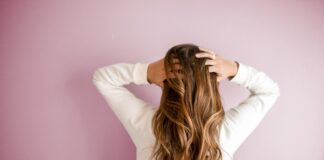 Come eliminare i pidocchi dai capelli in modo naturale: guida professionale completa
