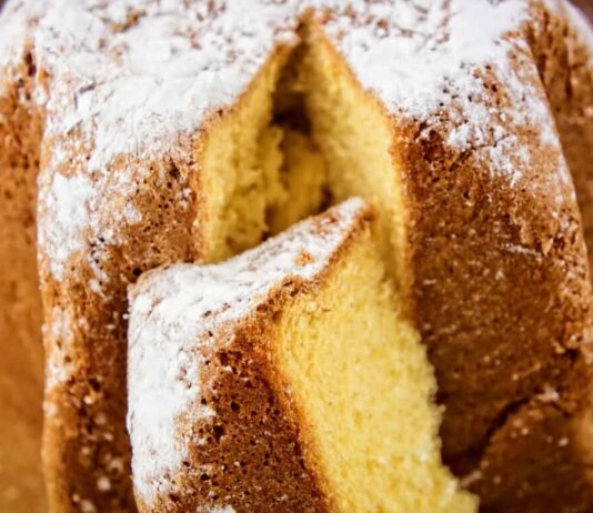 Come farcire il Pandoro di Natale: Idee e Farciture Golose per una Dolce Tradizione