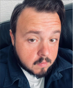 John Bradley biografia: chi è, età, altezza, peso, figli, moglie, carriera, Instagram e vita privata